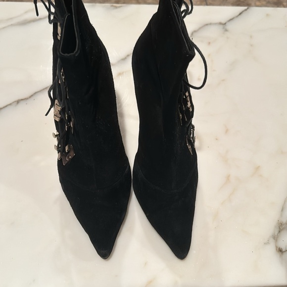 Suede boots size 9B - Picture 4 of 7